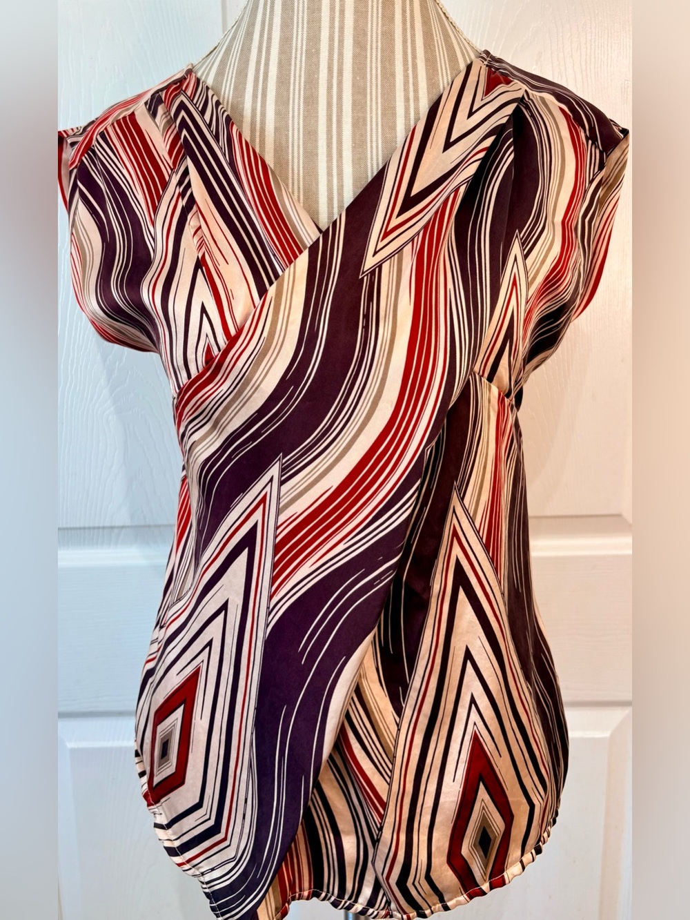 Banana Republic 100% Silk Striped Geometric Print Career Blouse Small